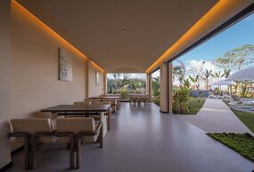 Three-Colored Cloud River Resort VILLA