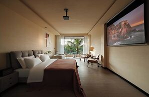 Three-Colored Cloud River Resort VILLA