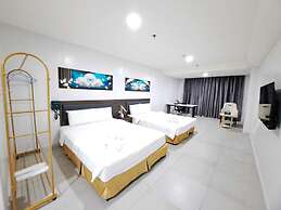 LUNA HOTEL