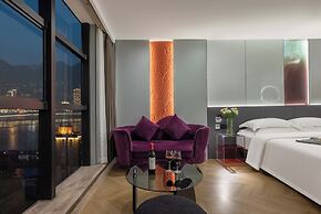 Chongqing Jiefangbei Centre Bairui Hotel