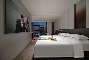 Chongqing Jiefangbei Centre Bairui Hotel