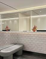 Chongqing Jiefangbei Centre Bairui Hotel