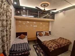 Kaashvi Home Stay