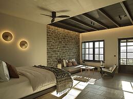Oreno Mountain Retreat Hotel