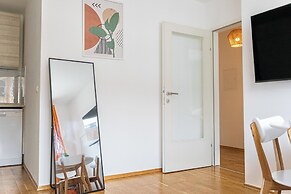 Stylish Modern 1BR 1LR Apartment Vienna
