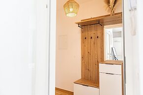 Stylish Modern 1BR 1LR Apartment Vienna