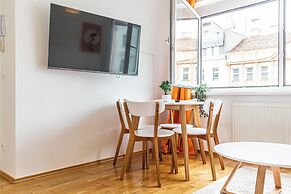 Stylish Modern 1BR 1LR Apartment Vienna