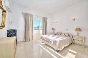 Praia da Marinha Apartment
