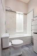 Traditional 1 Bed Apartment, Pimlico