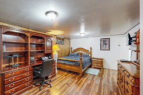 4BR Dog-friendly Home & Close to Mountains