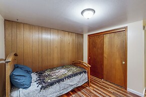 4BR Dog-friendly Home & Close to Mountains