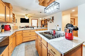 Spacious Retreat w/ Deck: 14 Mi to Nolin Lake!