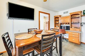 Spacious Retreat w/ Deck: 14 Mi to Nolin Lake!