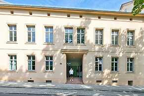 Full House Suites  Appartment 2