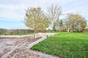 Host Stay The Coral Cottage