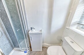 Double Bed Apts Fairhaven View by Guestz