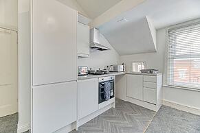 Double Bed Apts Fairhaven View by Guestz