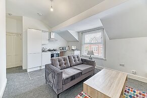 Double Bed Apts Fairhaven View by Guestz