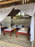 Akoya Beach Park & Cottages