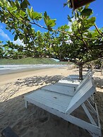 Akoya Beach Park & Cottages