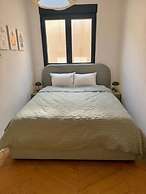 Seaview Hideaway- Premium Apartment