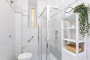 Rental in Rome Pietroburgo Apartment