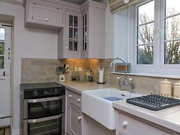 Blackstone Cottage