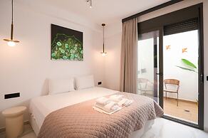 Olive Grove Panorama Suite Pende