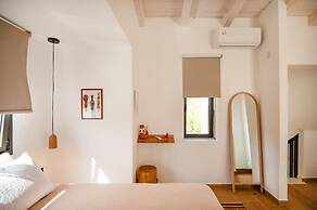 Olive Grove Panorama Suite Exi