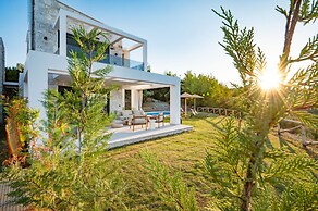 Olive Grove Panorama Suite Exi