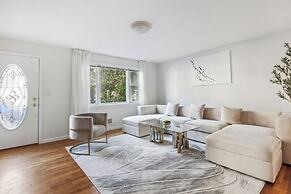 Luxury 3BR Home Game Room Free Parking