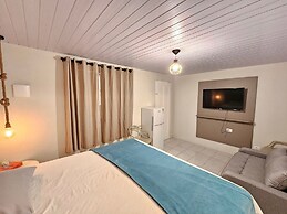 Flats Beira-rio com Espaco Gourmet Completo