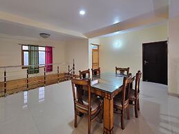The Cozy Corner Hilltop 360 View Retreat