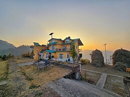 The Cozy Corner Hilltop 360 View Retreat