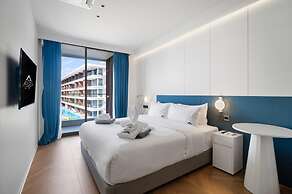 Premier Kora 3-bedroom Apartment E333 Beachfront