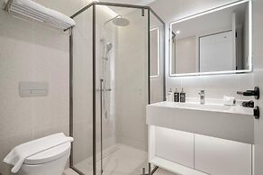 Premier Kora 3-bedroom Apartment E333 Beachfront