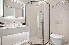 Premier Kora 3-bedroom Apartment E333 Beachfront