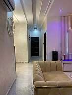 Danny's Shortlet Apartment