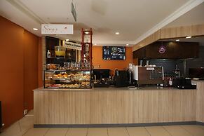 Ren Business Hotel