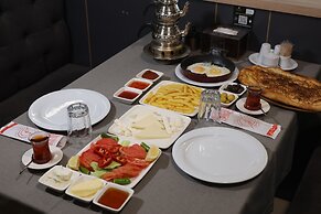 Ren Business Hotel