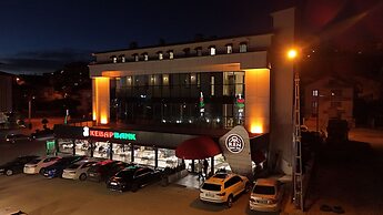 Ren Business Hotel