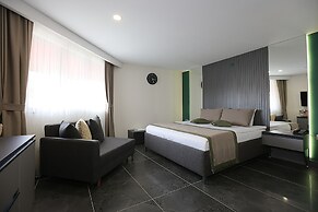 Ren Business Hotel