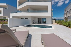 Apartments Twins with private pool