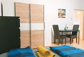 Bright Vienna 1BR Apartment Near Danube