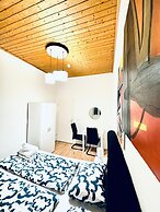 Elegant Five Bedroom Residence Alterlaa