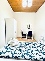 Elegant Five Bedroom Residence Alterlaa