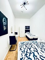 Elegant Five Bedroom Residence Alterlaa