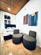 Elegant Five Bedroom Residence Alterlaa