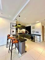 Deluxe Haven Apartment