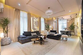 Deluxe Haven Apartment